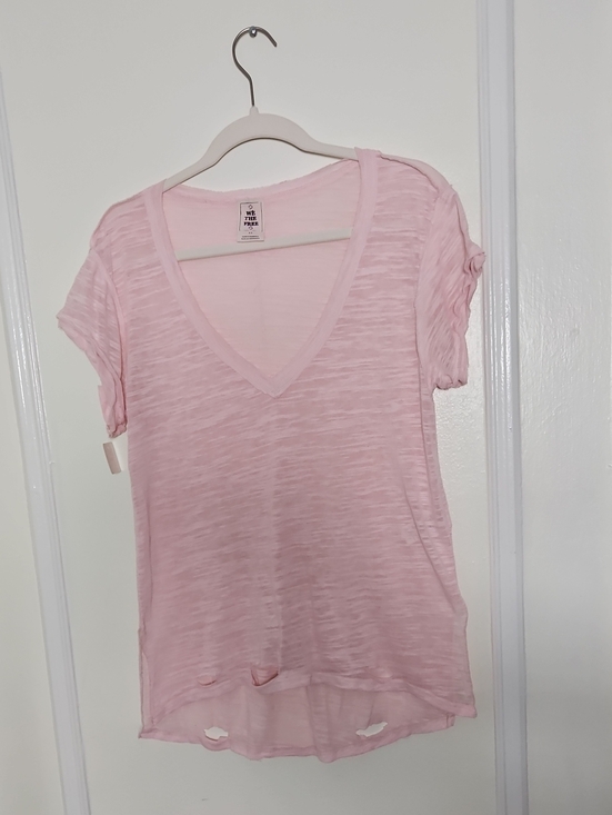 We The Free Tops - We The Free Soft Pink V-Neck Short Sleeve Tee